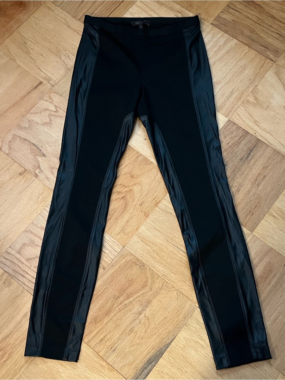 BCBGMAXAZRIA Black Pleather Accent Leggings